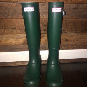 Hunter rain boots women’s / child size 5/5.5
